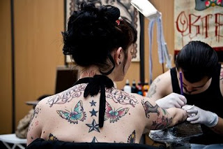 Female Tattoo Popular - Beautiful Tattoo Design for Women, sexy_tattoo_girly_pain