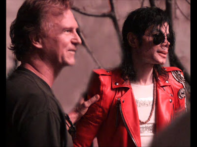 Estado debilitado de Michael Jackson durante várias turnês  Imagem