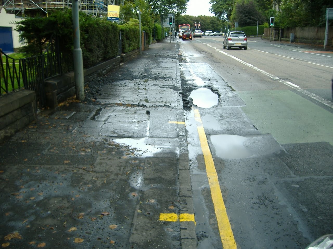 [cppothole0909.JPG]