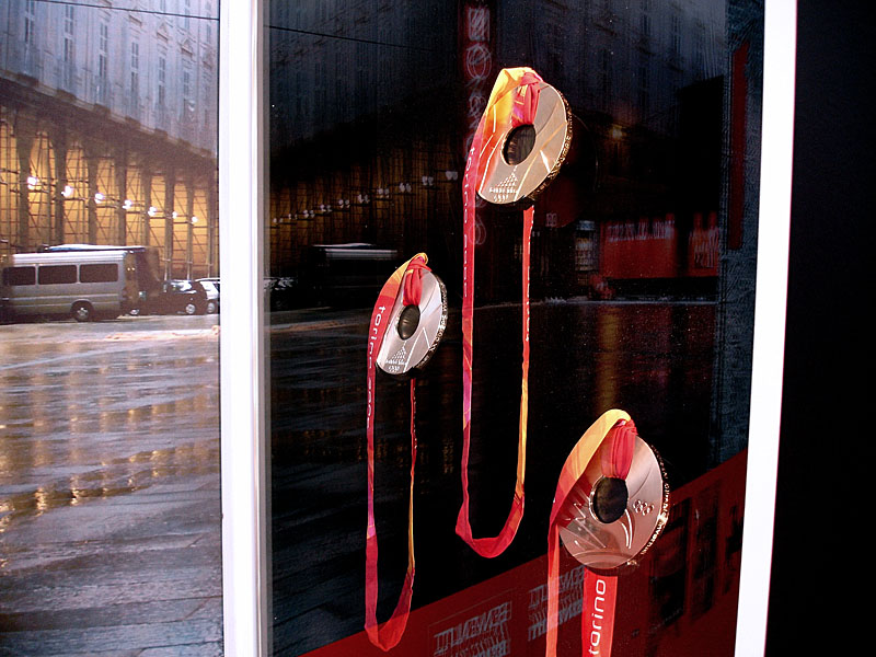 [Medals&Reflection.jpg]