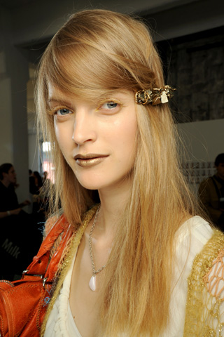Spring Summer Hair Color Trends 2011. Add that spring/summer flair; Add that spring/summer flair. mactastic. Sep 10, 01:47 PM hair color trends spring 2011. Spring Summer Hair Color Trends 2011. Add that spring/summer flair; Add that spring/summer flair. mactastic. Sep 10, 01:47 PM