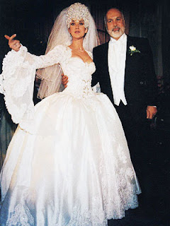 Ranking de las famosas peores vestidas en el dia de su boda 7