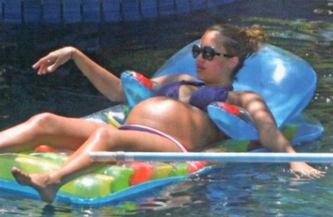 jessica alba pregnant