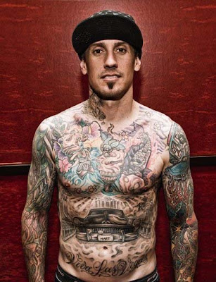 Carey Hart Shows It All