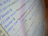 El lenguaje HTML es uno de los principales inconvenientes de Blogger