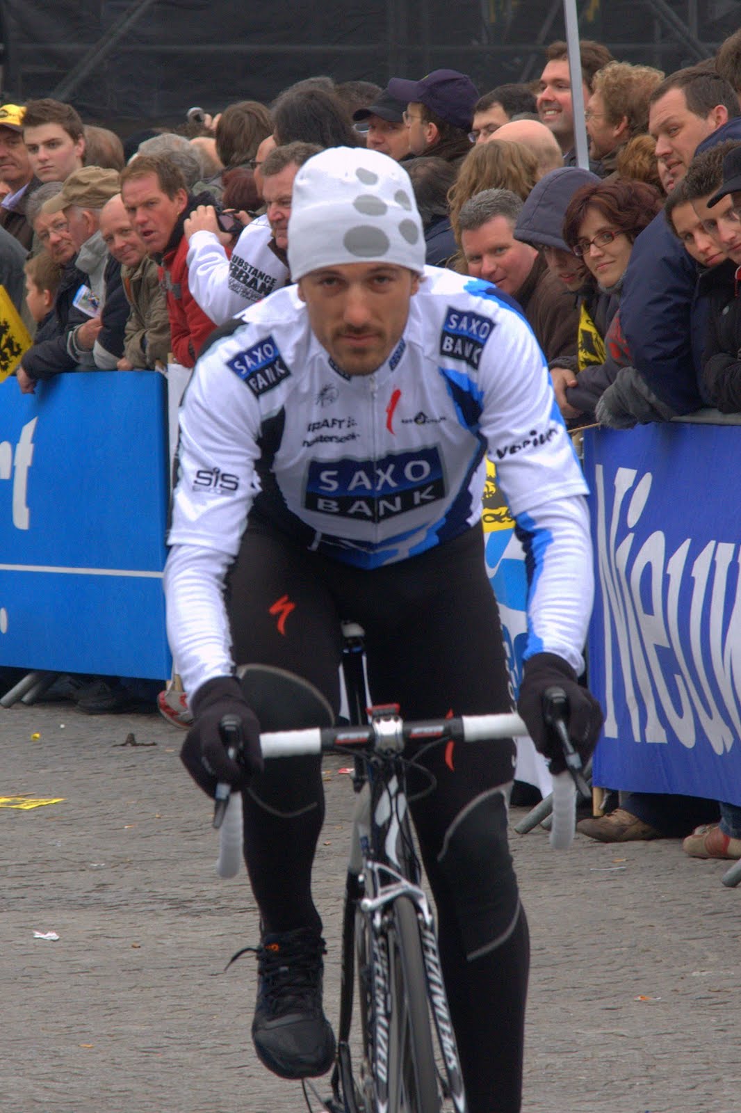 http://2.bp.blogspot.com/_ZcAnNhwt7n4/TGpc9oC_qMI/AAAAAAAAABw/eX1F0HxX25E/s1600/Fabian+Cancellara.jpg