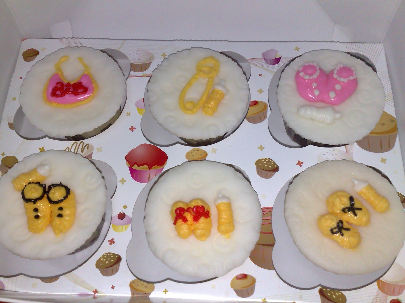 Royal Icing Cupcakes