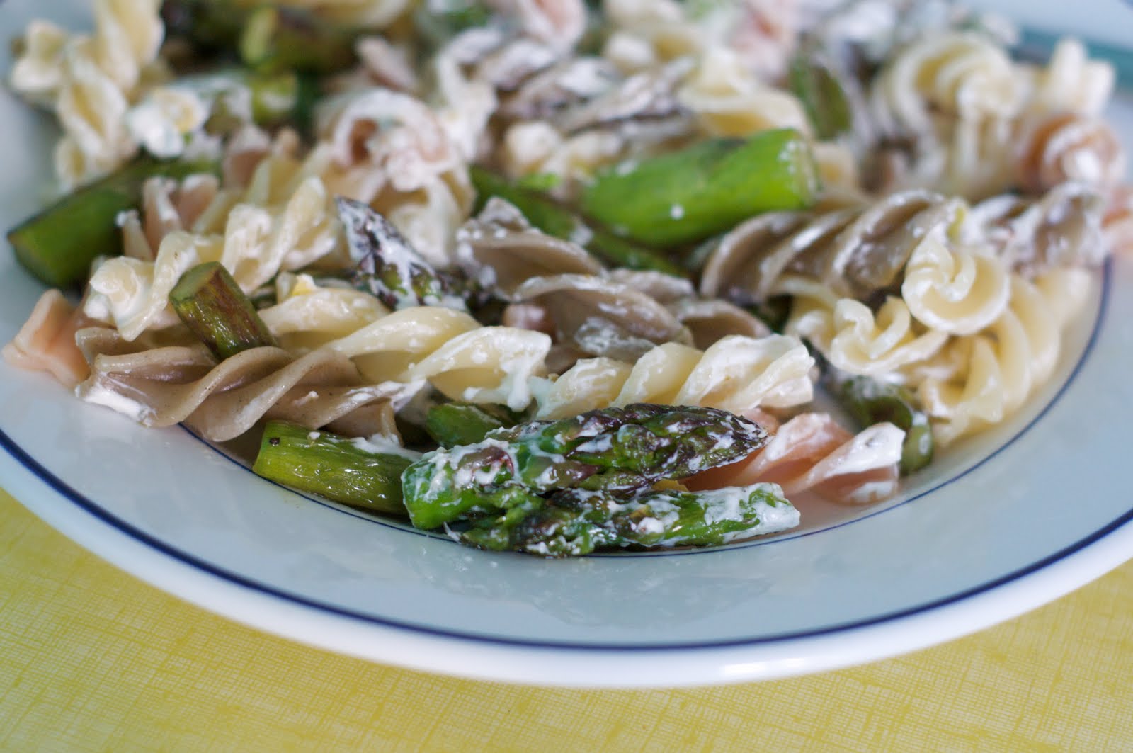 Where to Eat Vegan Lemony Goat Cheese Pasta with Sautéed Asparagus