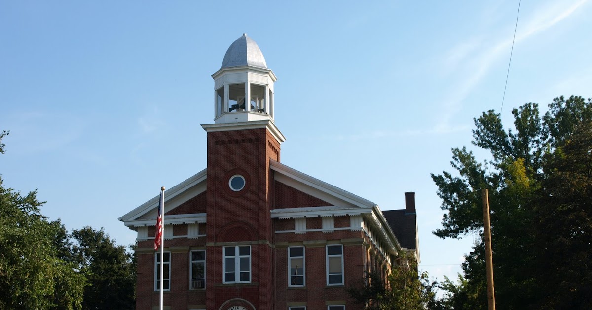 Iowa Courthouses Poweshiek County Courthouse in Montezuma
