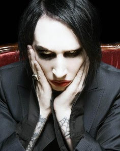 Marilyn Manson threatens journalists