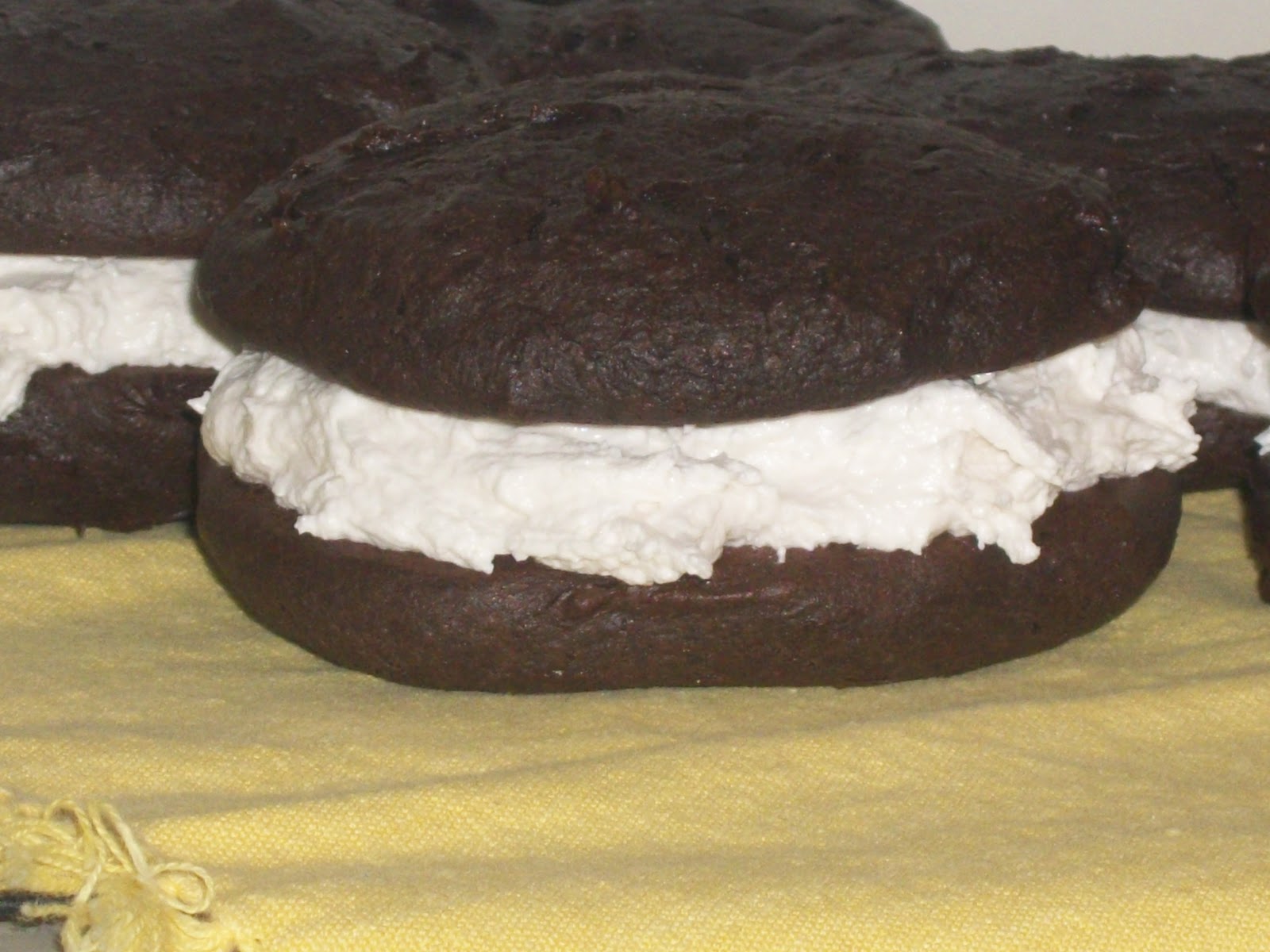 Easy Frugal Living Homemade Oreo Cakesters aka Whoopie Pies