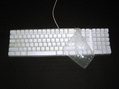iskin protouch keyboard protector on apple keyboard 01