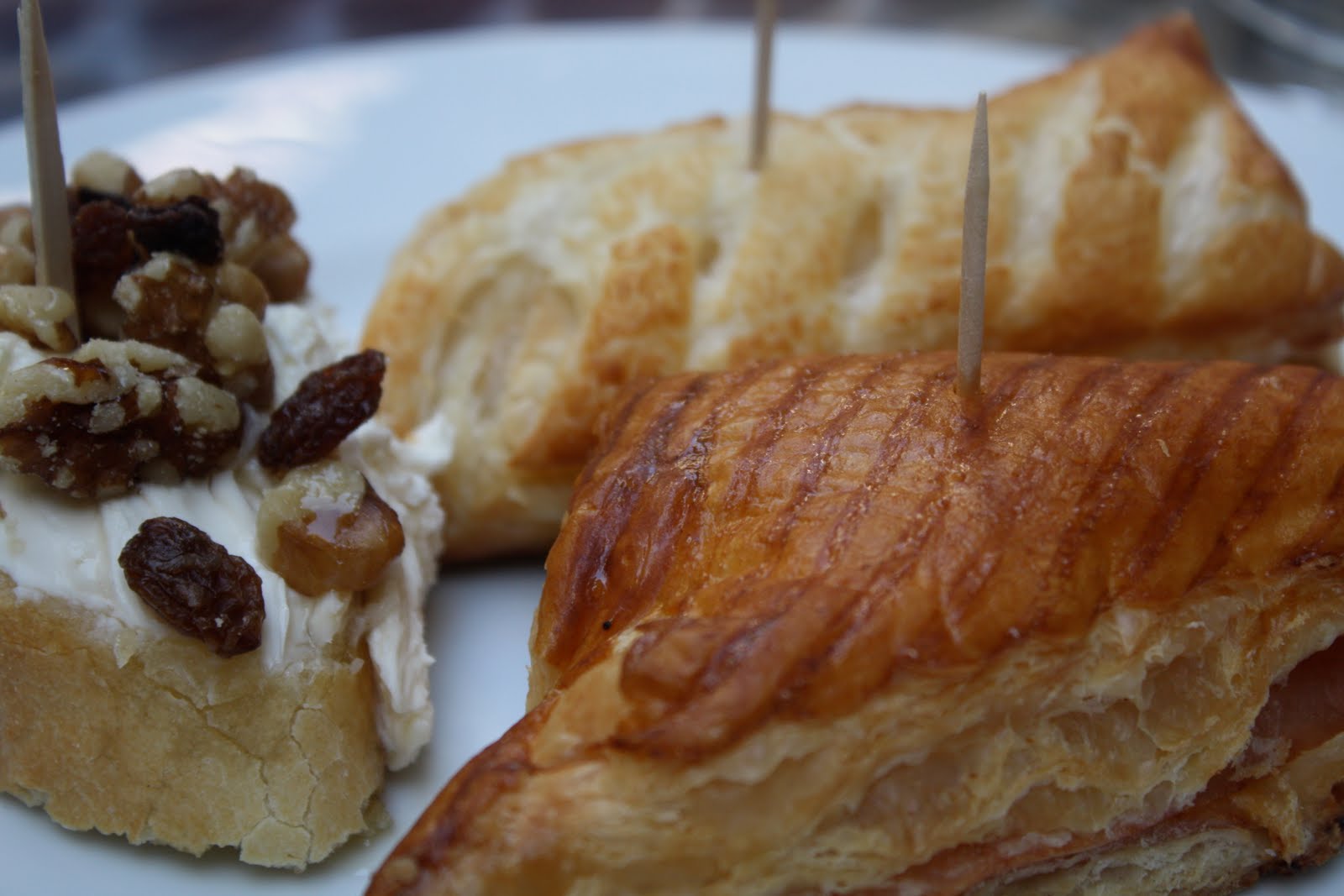 Sparrows & Spatulas August 2010