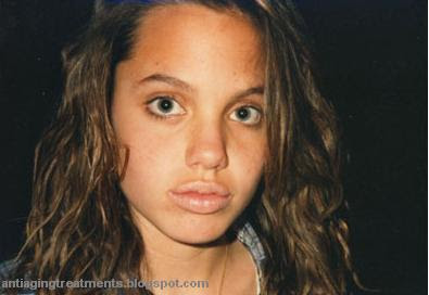 ممثلين الاجنب وهم صغار Teenager+angelina+jolie