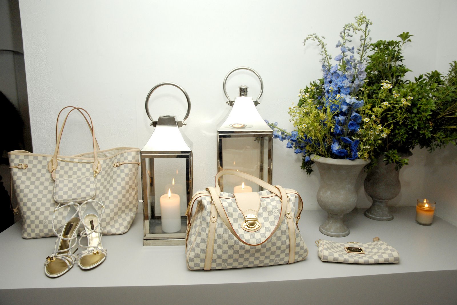 [Louis+Vuitton+Cruise+2010+Damier+Azur]