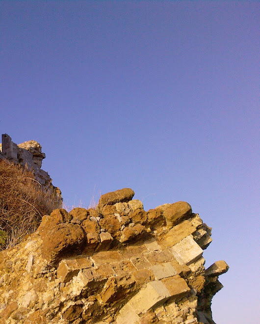 THE FALL OF SANDSFOOT CASTLE