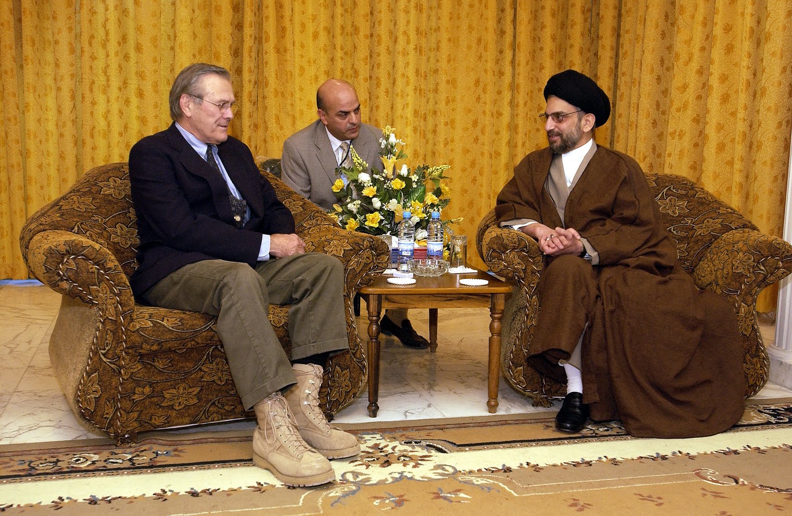 [Donald_Rumsfeld_meets_Abdul_Aziz_al-Hakim,_2003-Dec-06.jpg]