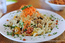 Chinese Chickin' Salad at The Veggie Grill