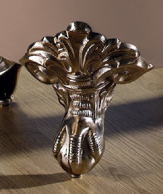 tipos de patas para mueble:pata garra