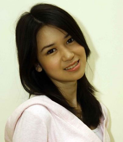 Profile dan Koleksi Foto Laura Basuki