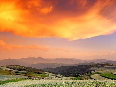Un loc unic pe Terra – dealurile multicolore din Yunnan