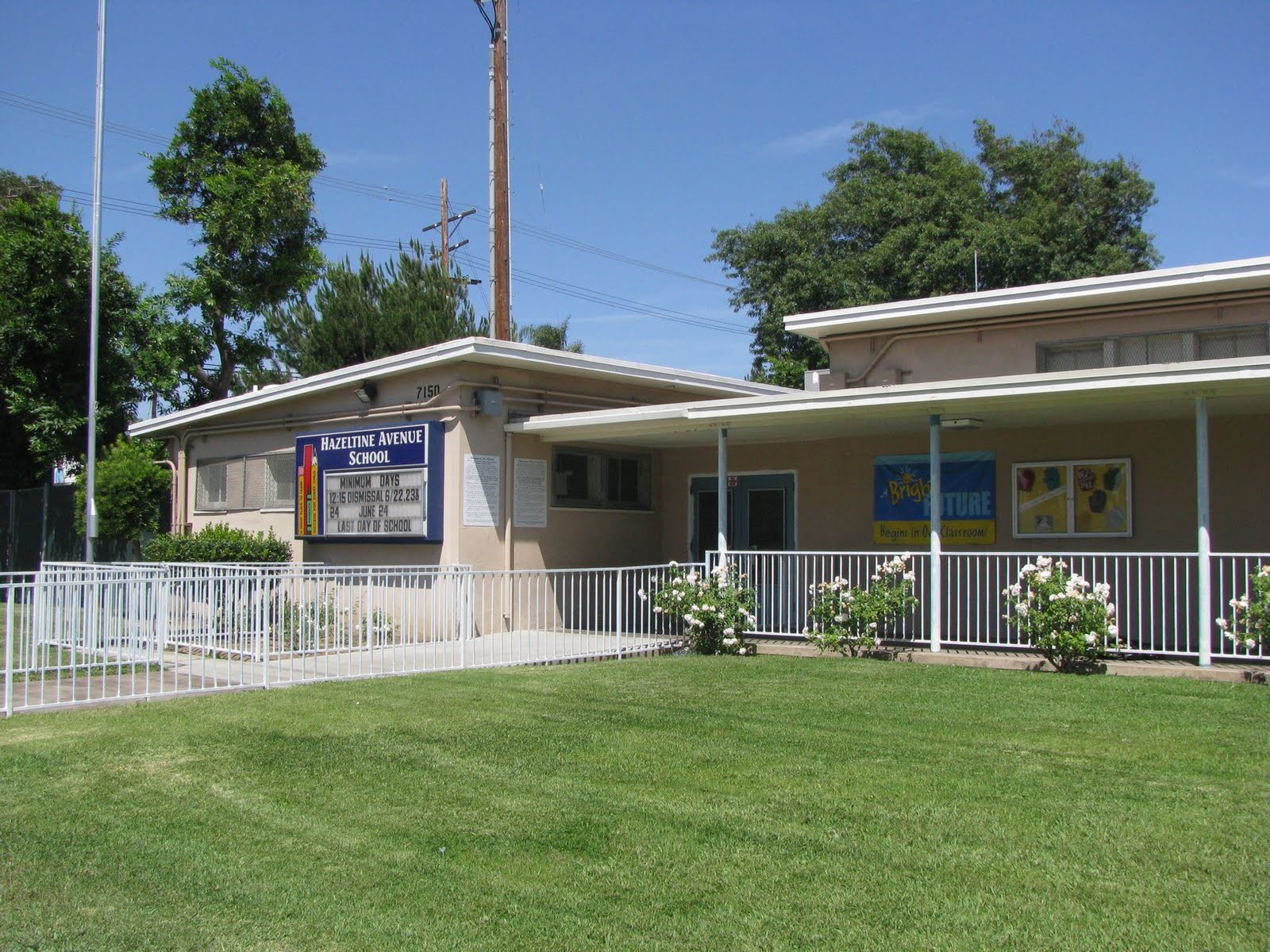 to Hazeltine Ave. Elementary School 2010 Pictures