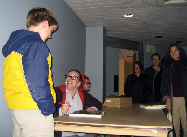 [3235_563723686105_5404185_32932625_5874895_n.jpg]