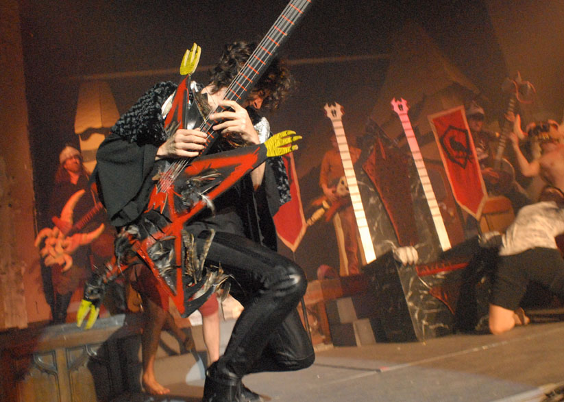 [DarkKingGuitarWEB.jpg]