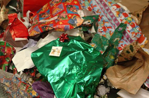 recycle wrapping paper, how to recycle wrapping paper, reuse wrapping paper, recycle gift wrap