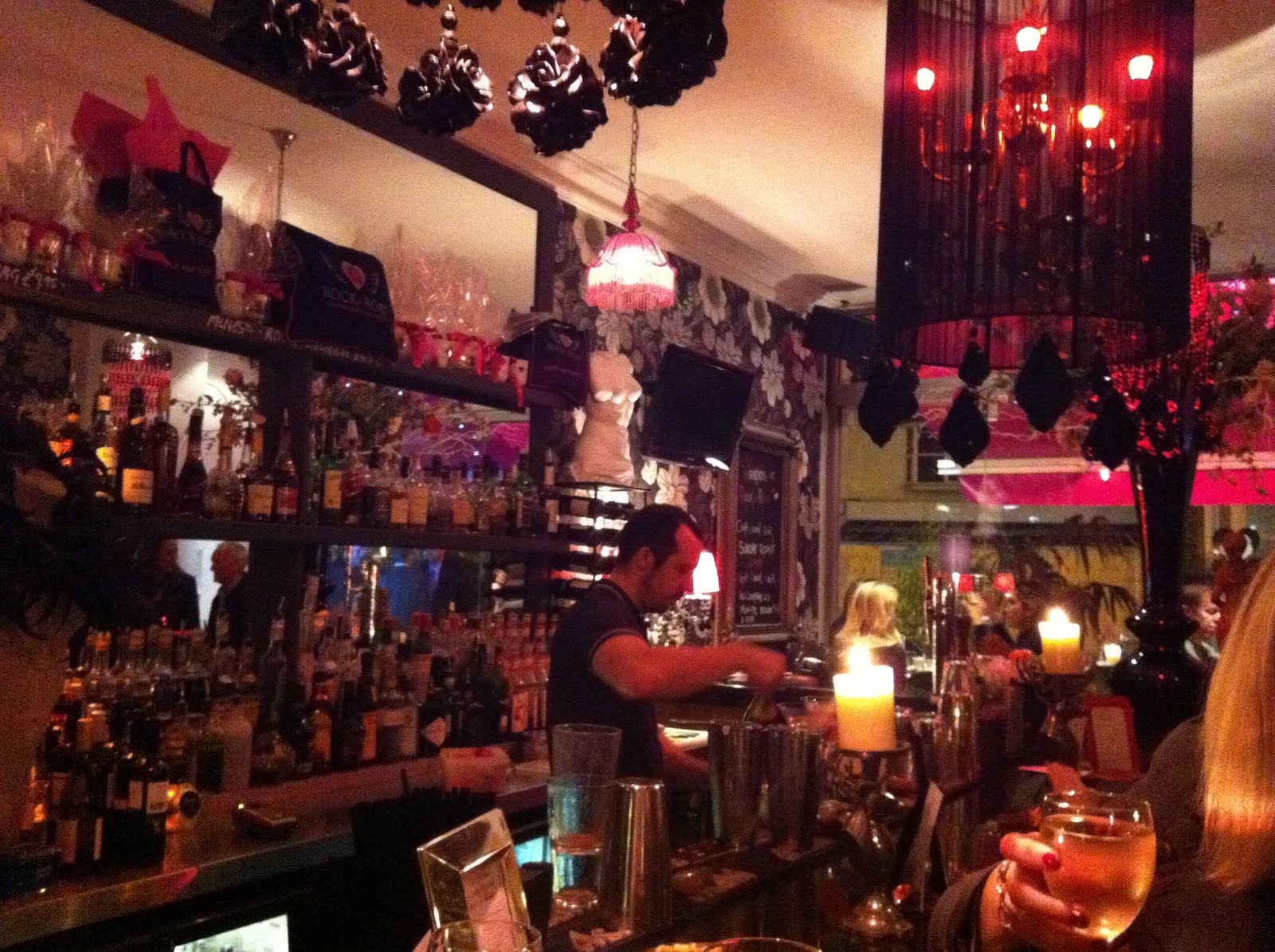 wallpaper: Laurence Llewelyn Bowen Wallpaper