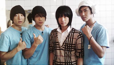 [HappyTogether2008.jpg]