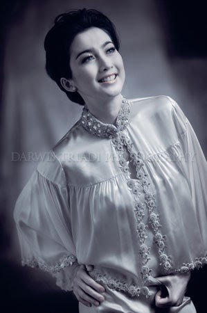 cewek indonesia cantik: Foto Seksi Desy Ratnasari