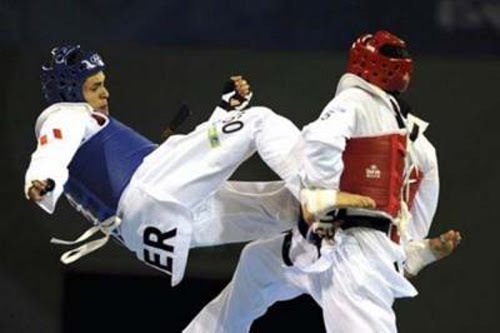 [2009_02_01_(2657)x_masTaekwondo_Peter_Lopez_PERU_Beijing2008_2.jpg]