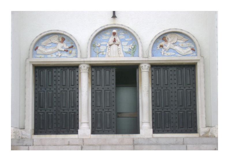 [Igreja_Parede_-_Interior.jpg]