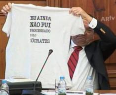 [T-shirt]