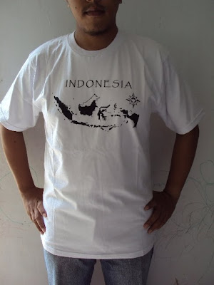 KAOS PETA INDONESIA. Kaos warna putih, sablon hitam. Kode Kaos OBN 1209.1. A