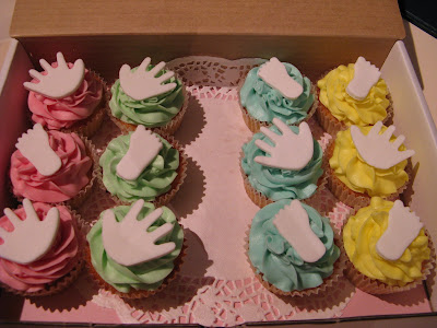 baby shower cupcakes. beautiful aby shower cupcakes