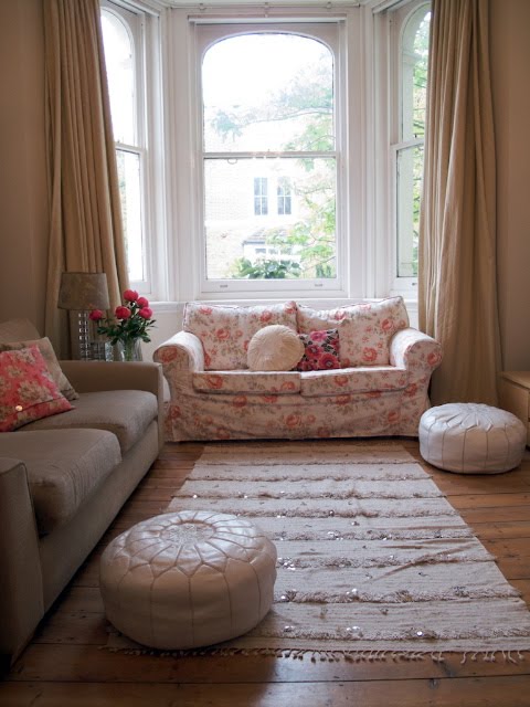 [selina's+living+room1.jpg]