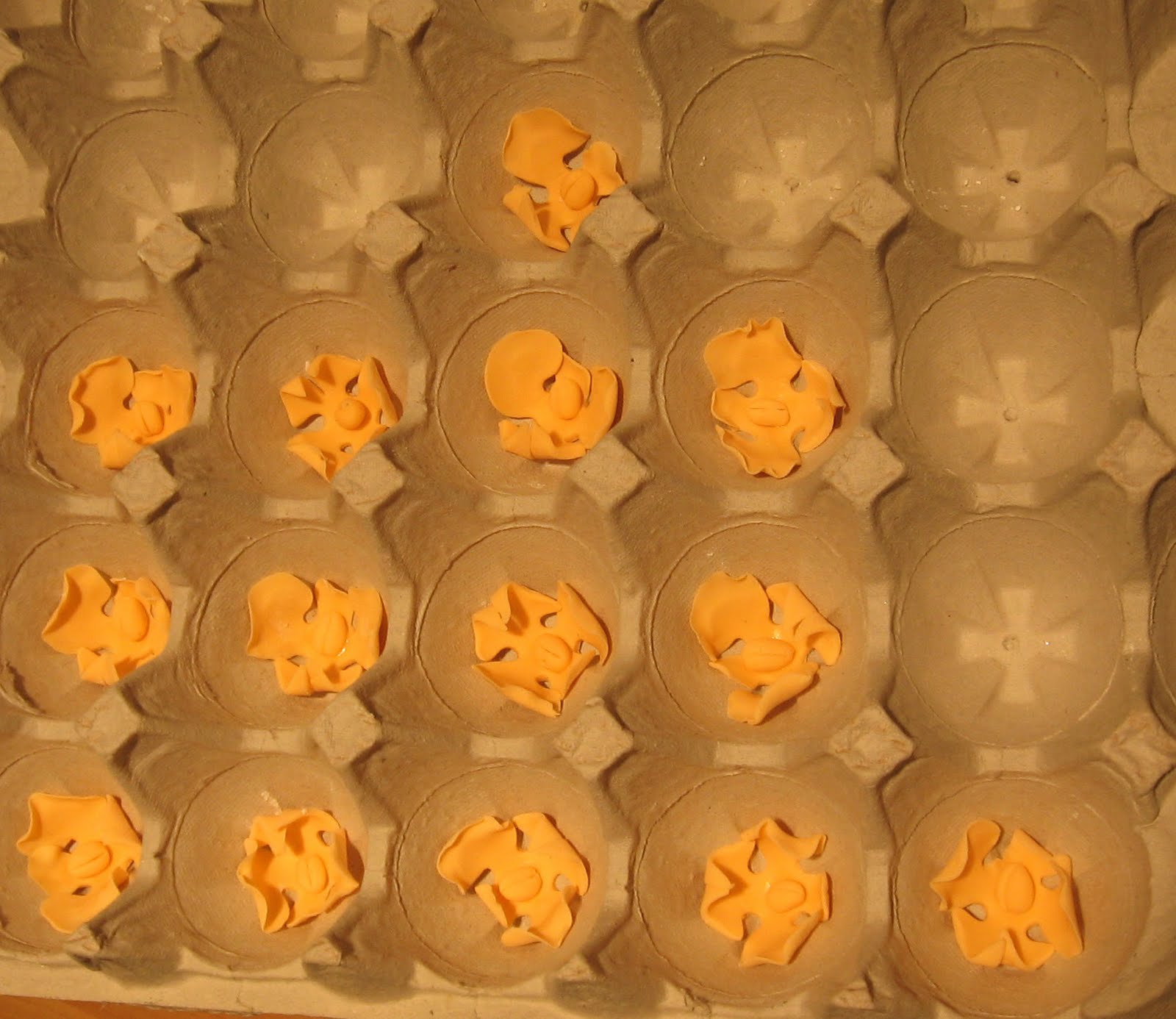 Cake Fiction How to make Vanda Orchid sugar flowers