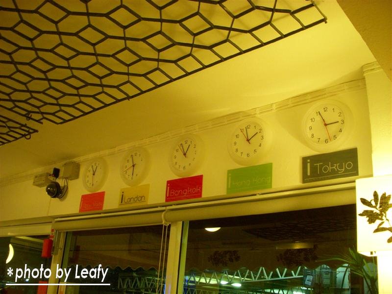 [DSCN1195+(Medium).JPG]