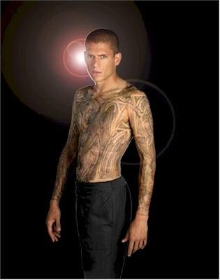 Michael Scofield Wentworth Miller in a desperate attempt to save the life Michael Scofield Wentworth Miller in a desperate attempt to save the life