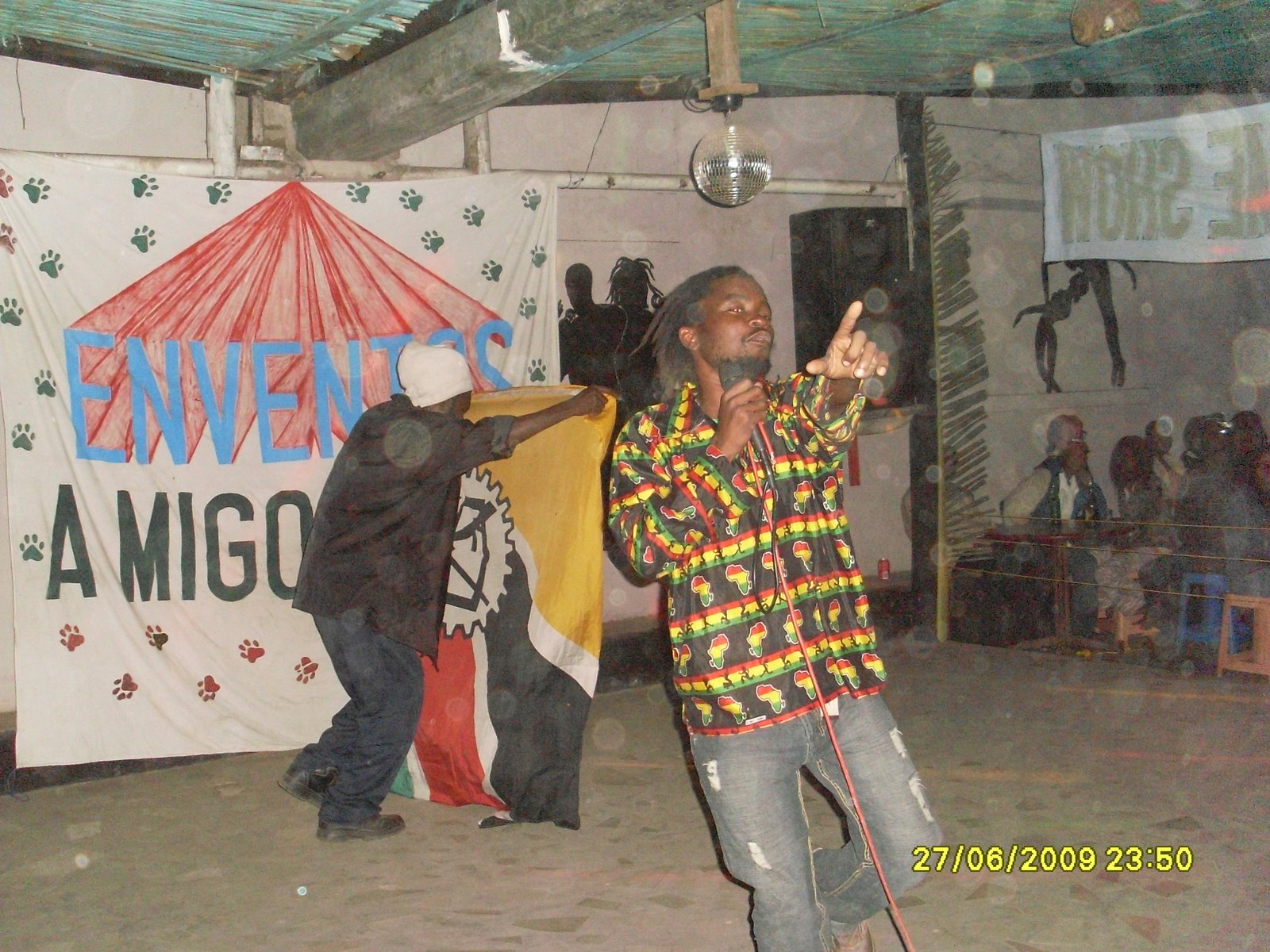 [SL372555.JPG]
