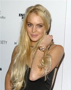 Lindsay Lohan acusada de quedarse con joyas... otra vez