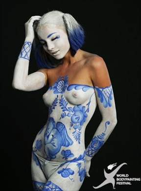 Women+body+painting+festival