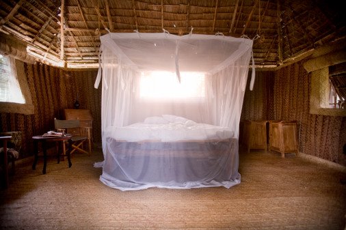 afrikietiskas miegamas safari stilius
