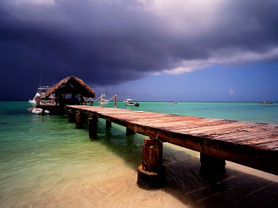Tropical-storm-clouds-West-Indies.png