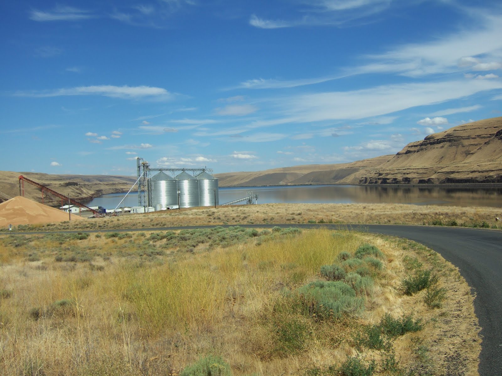 Reading the Washington Landscape Devil's Canyon south of Kahlotus