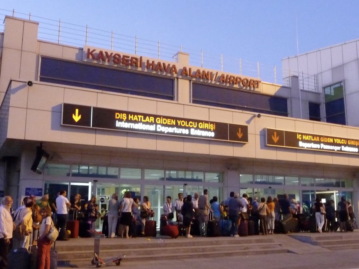 lastcall Erkilet International Airport (ASR) Kayseri, Turquía. Carles