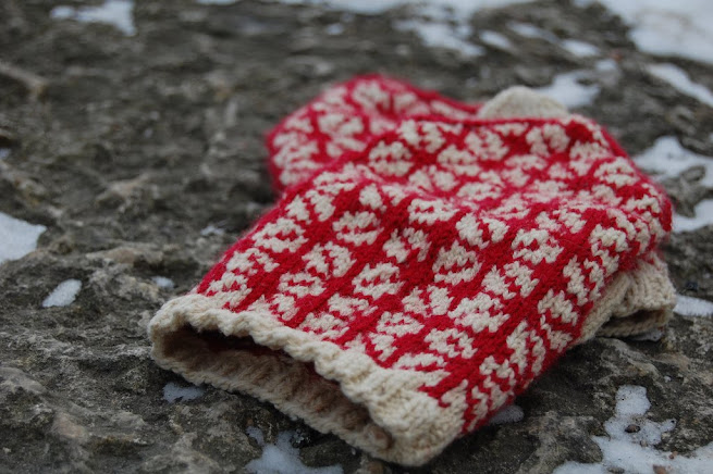 Red Heart Yarn Free Knitting Patterns and Free Crochet Patterns