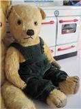 A Sweet 1940's Chiltern Bear!